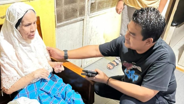 Vidio Seorang Pria Aniaya Guru Ngaji
